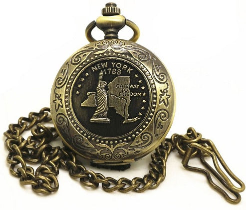 Retro Vintage Compass With Chain Featuring New York/Statue Of Liberty